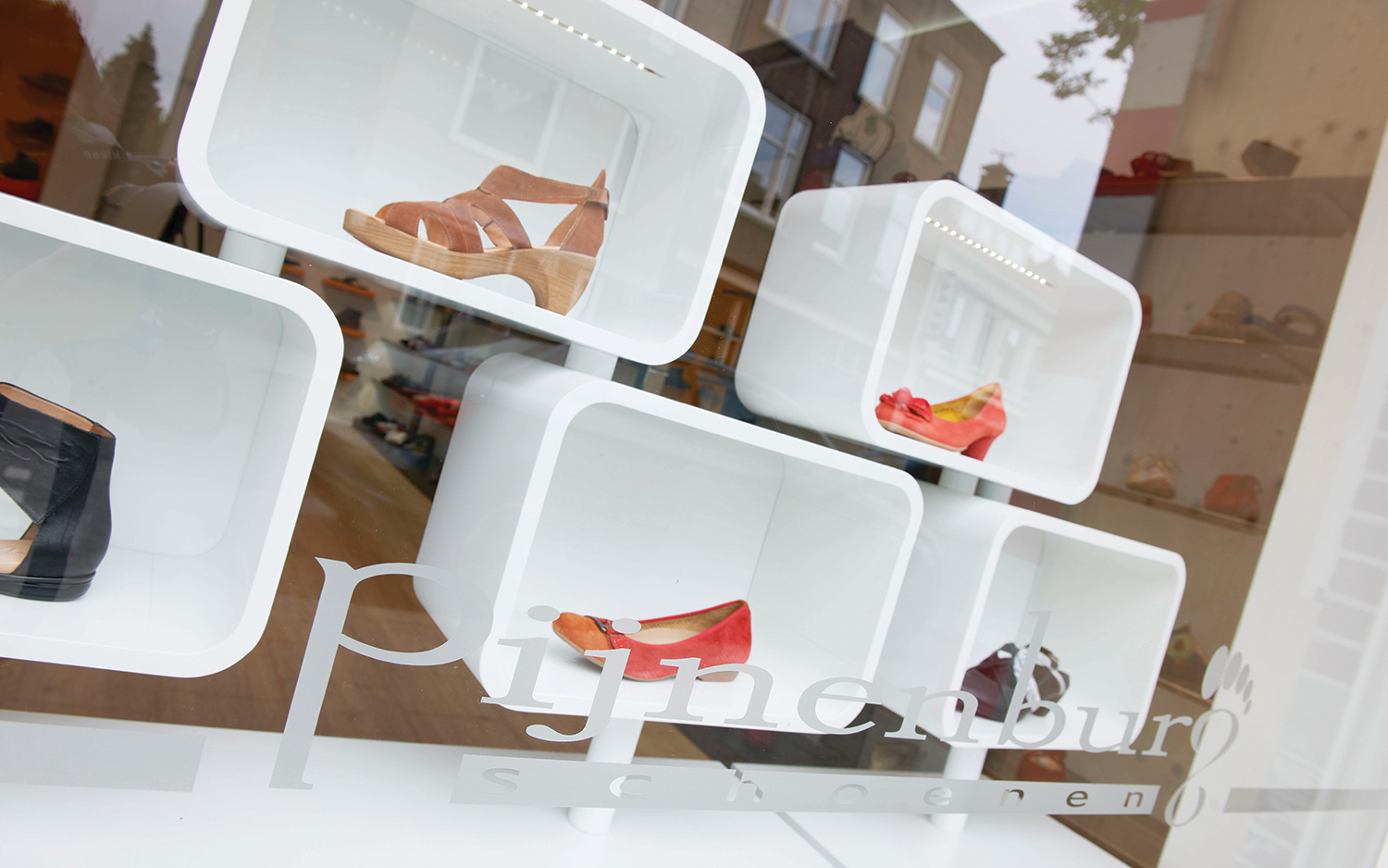 Pijnenburg Schoenen